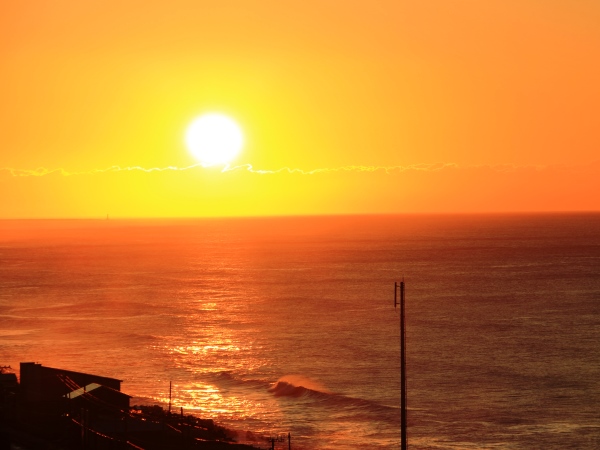 海の別邸ふる川から見える今日の朝日～平成27年07月03日