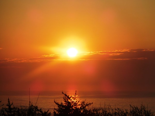 海の別邸ふる川から見える今日の朝日～平成28年5月18日