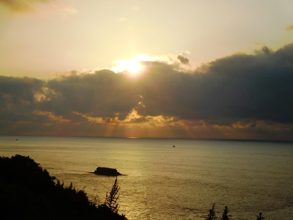 海の別邸ふる川から見える今日の朝日～平成28年8月13日